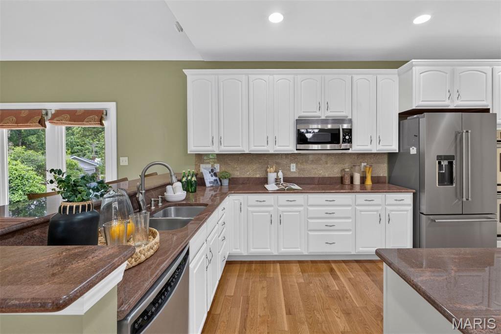 515 North Graeser Road Creve Coeur, MO 63141 - Photo 9 of 40 Gallery Image 9