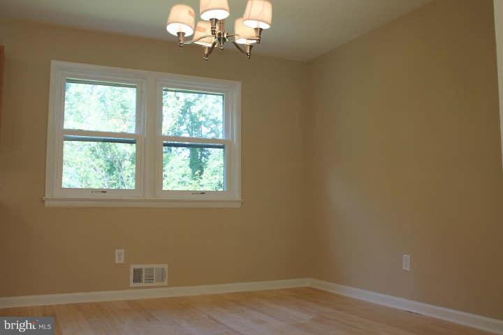 6806 Elbrook Road Hyattsville, MD 20784 - Photo 6 of 18 Dining Room