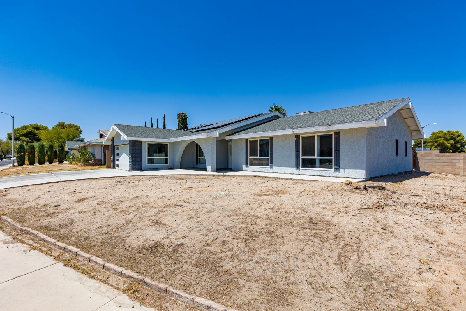 534 West Kevin Court Ridgecrest, CA 93555 - Photo 2 of 34