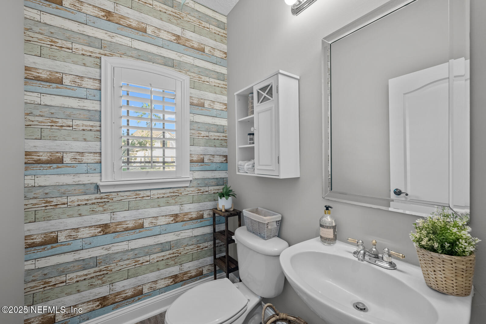 165 St John's Forest Boulevard St. Johns, FL 32259 - Photo 50 of 103 a bathroom with a sink and a toilet