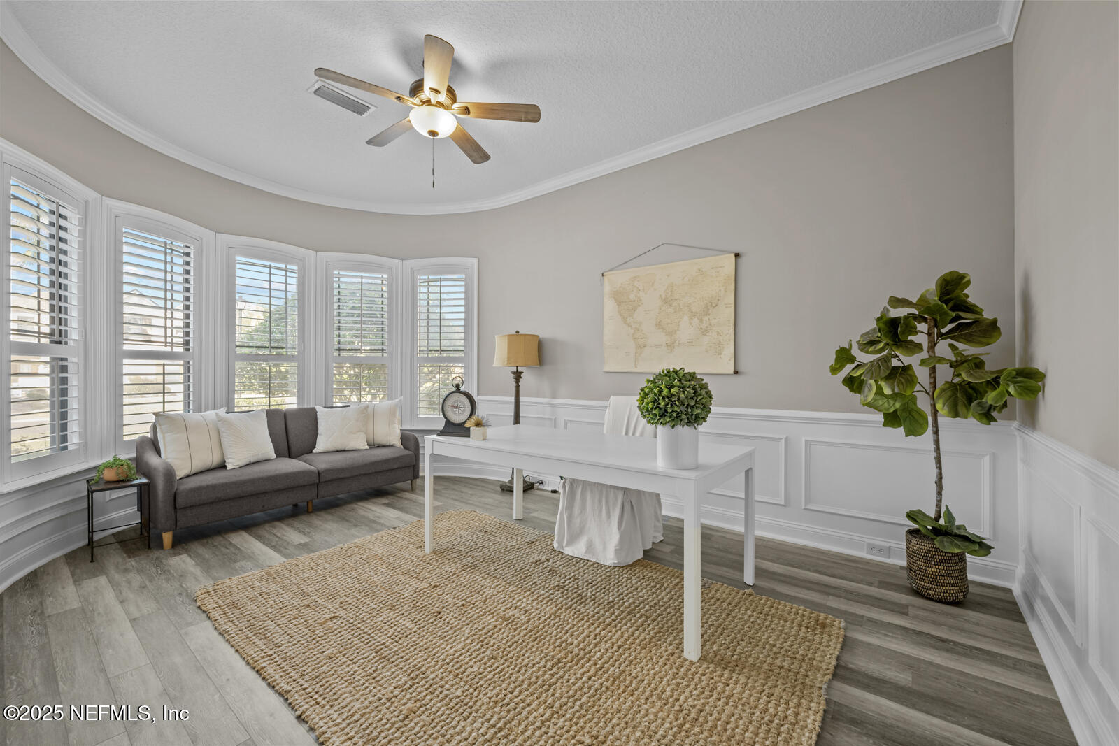 165 St John's Forest Boulevard St. Johns, FL 32259 - Photo 9 of 103 a living room with furniture potted plant and a chandelier