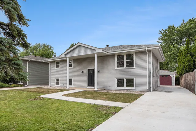 a house view with a outdoor space