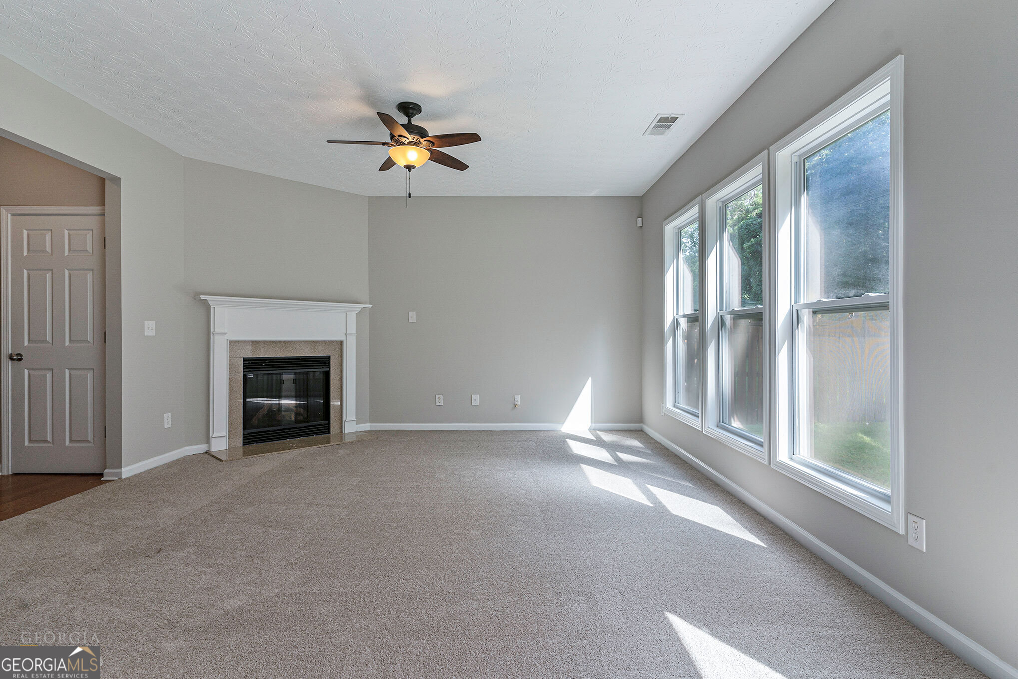 6126 Allpoint Way, Unit 3 Fairburn, GA 30213 - Photo 3 of 20