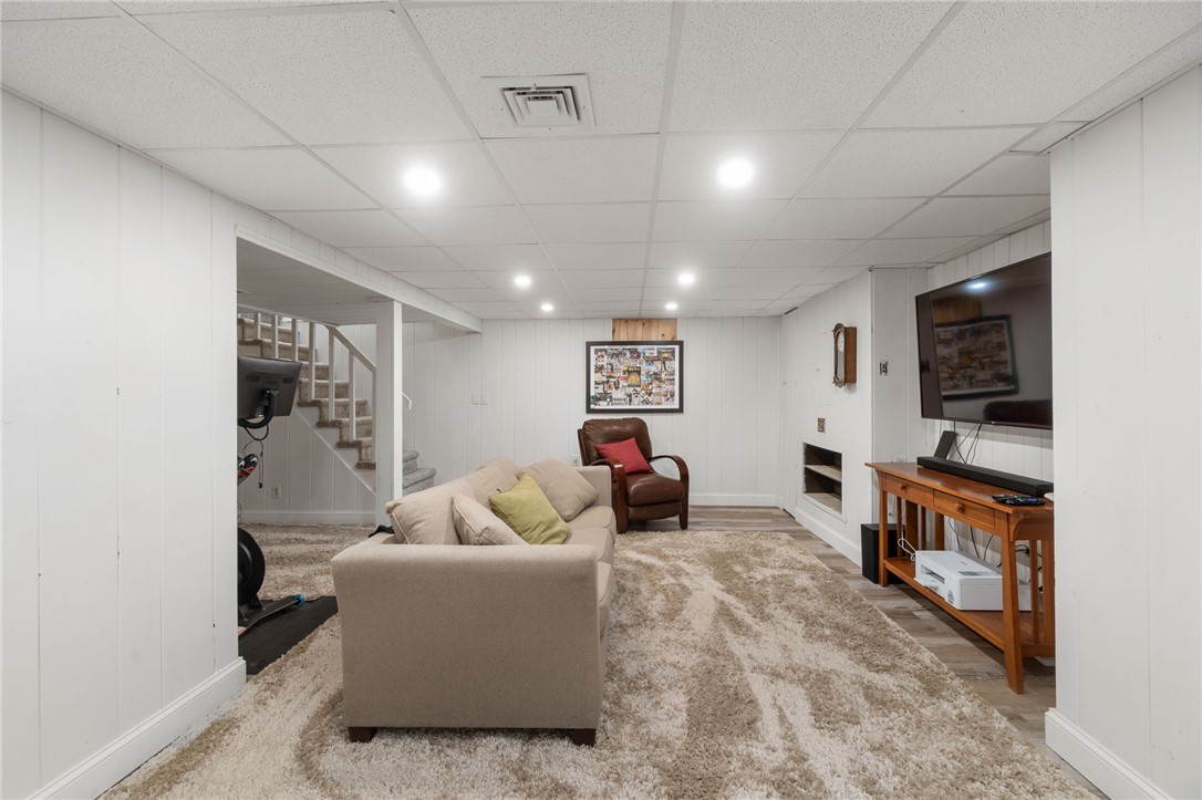 8 Keane Street Lincoln, RI 02865 - Photo 23 of 31