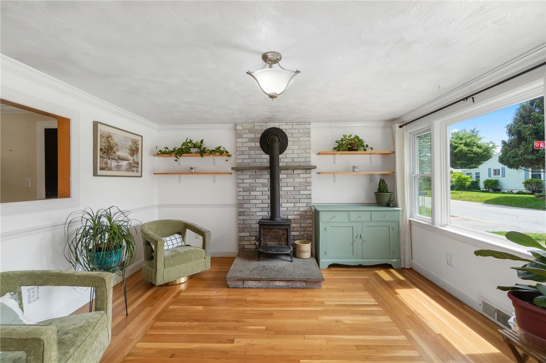 8 Keane Street Lincoln, RI 02865 - Photo 6 of 31