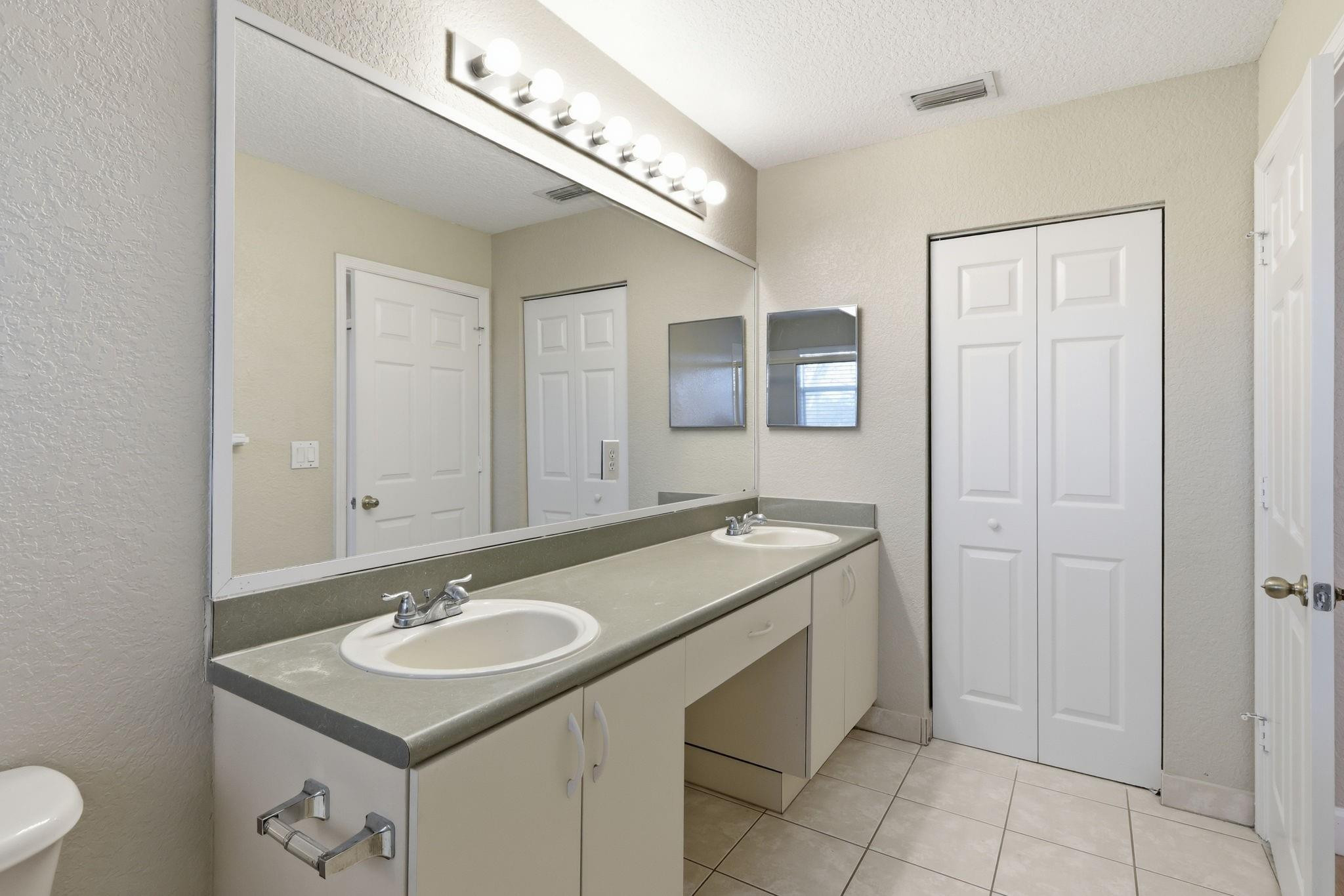836 Imperial Lake Road West Palm Beach, FL 33413 - Photo 18 of 36 Photo 18