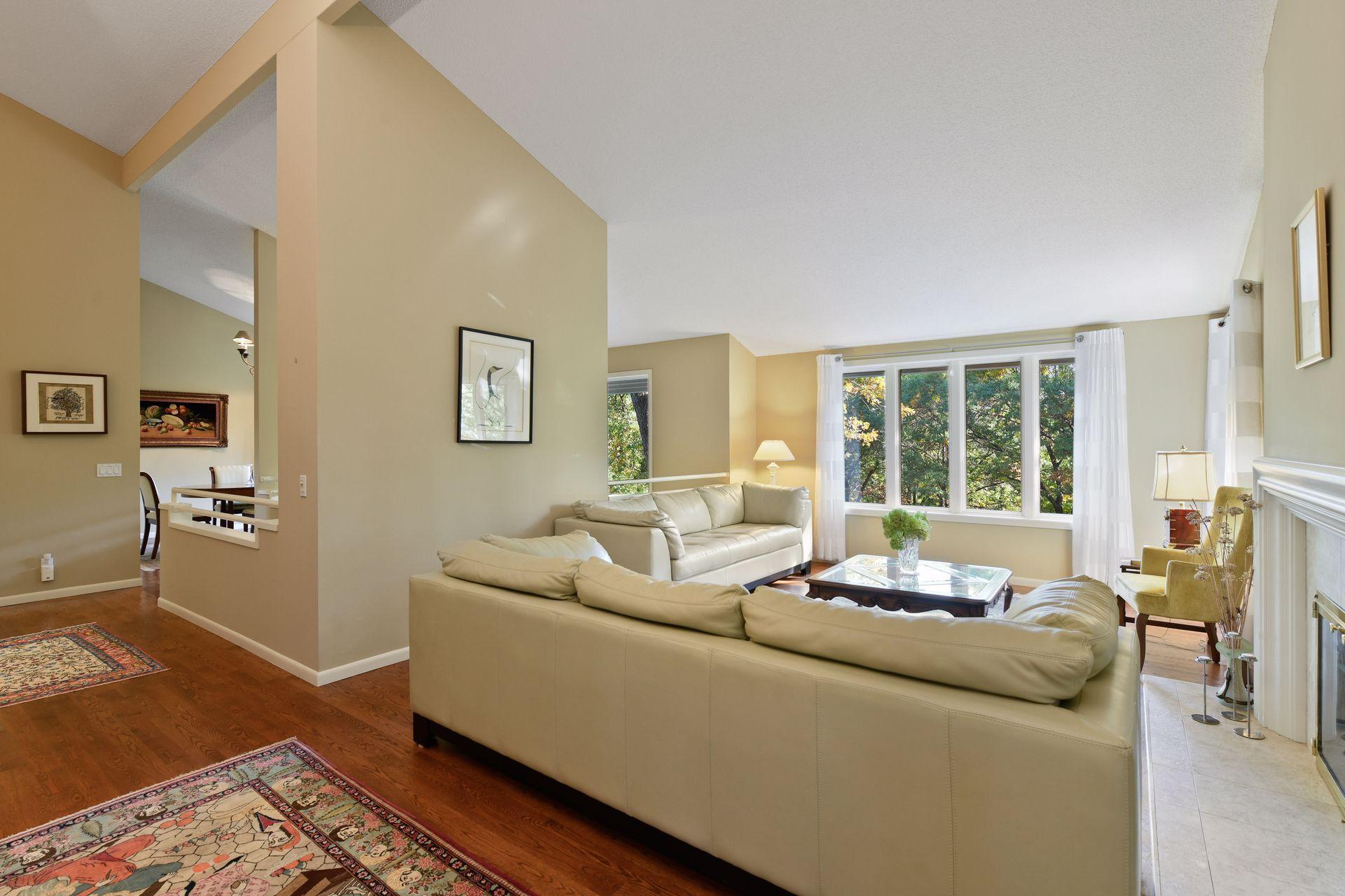 7013 Dublin Road Edina, MN 55439 - Photo 4 of 50