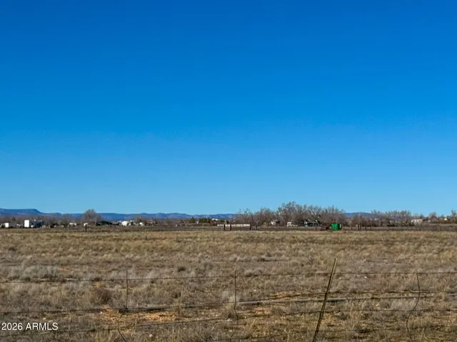 $99,999 | 2300 Santa Fe Road, Paulden, AZ 86334
