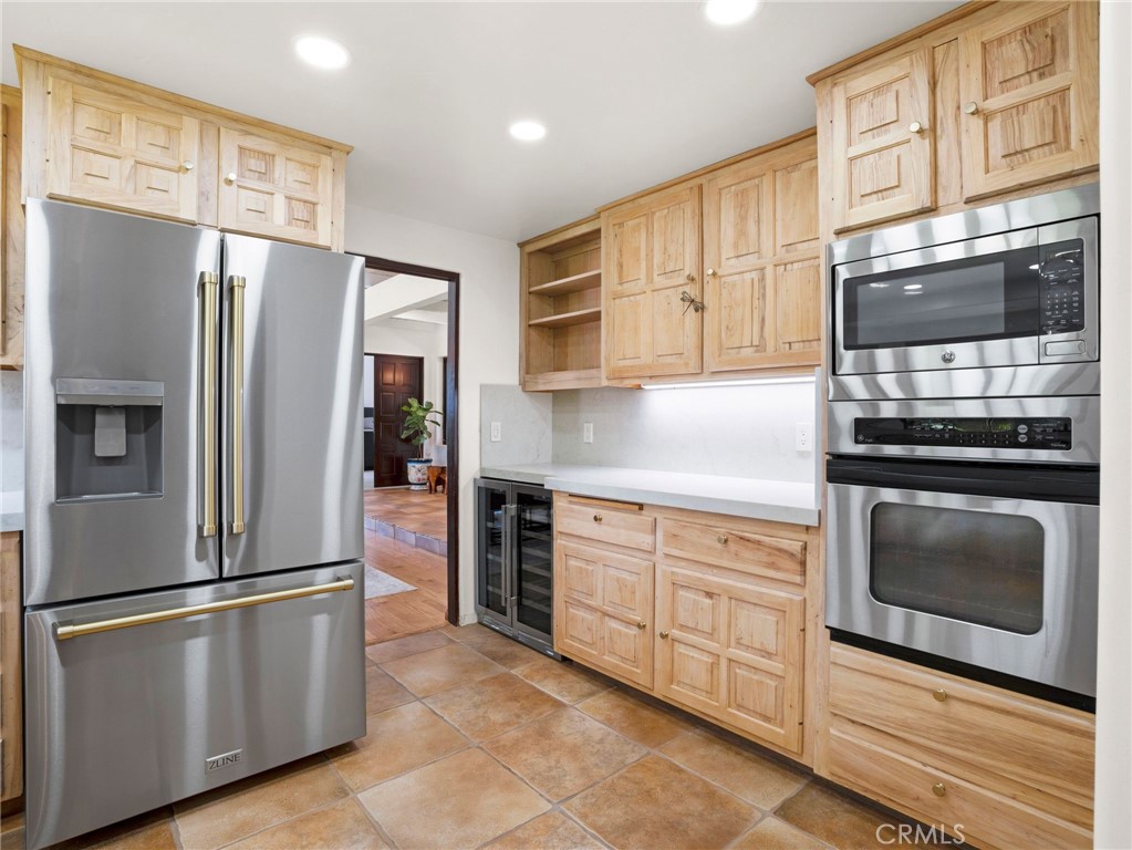 1818 Old Bridge Road Riverside, CA 92506 - Photo 18 of 24 Gallery Image 18