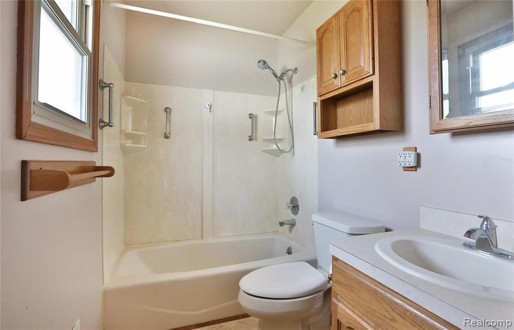 3821 Cone Avenue Rochester Hills, MI 48309 - Photo 15 of 21