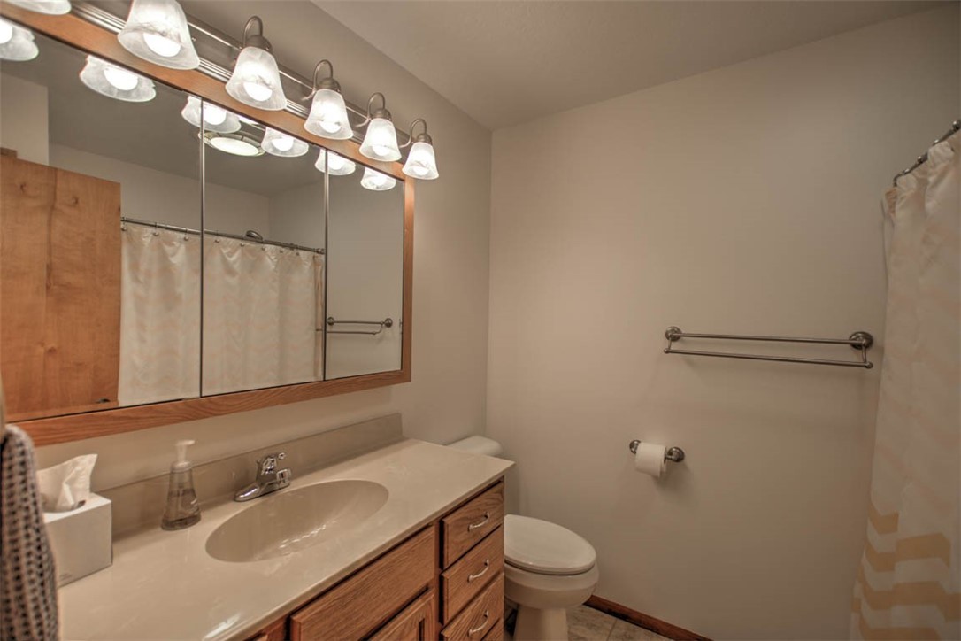 2346 Longwood Place Decatur, IL 62526 - Photo 18 of 29 Gallery Image 18