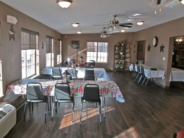 2301 South Veterans Drive Effingham, IL 62401 - Photo 4 of 8