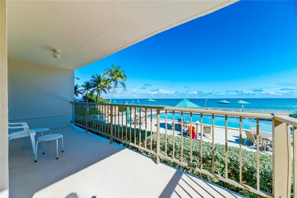 $915,000 | 1021 Hillsboro Mile, Unit G1, Hillsboro Beach, FL 33064