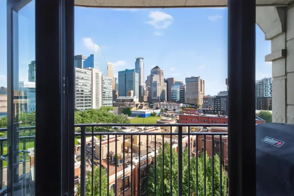 $235,900 | 500 East Grant Street, Unit 709, Minneapolis, MN 55404