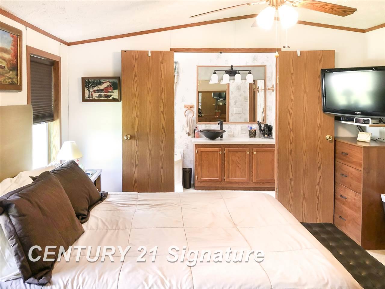 5215 Lewis Road Beaverton, MI 48612 - Photo 9 of 15