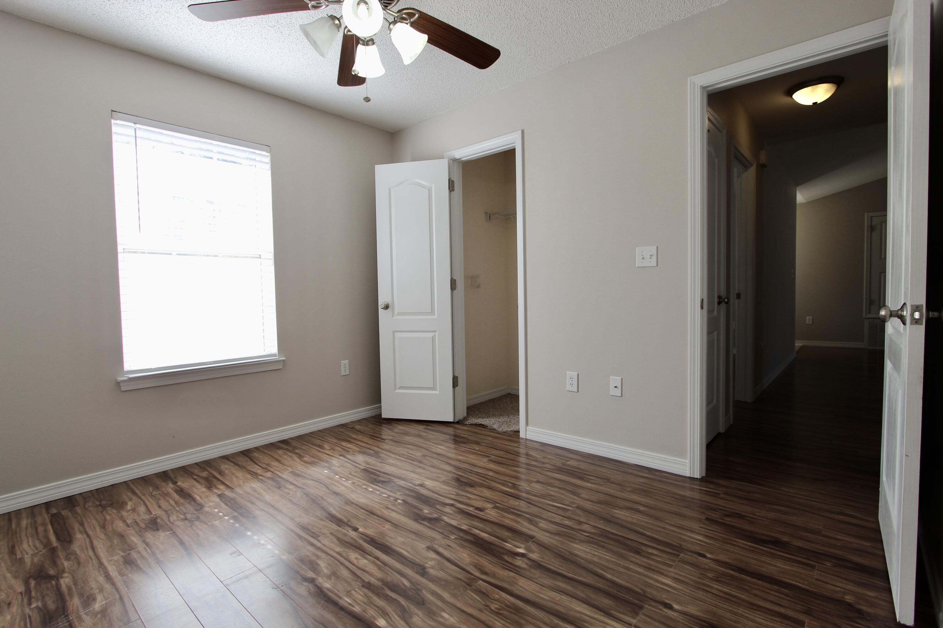 3151 Forrest Avenue Crestview, FL 32539 - Photo 20 of 27 IMG_3623