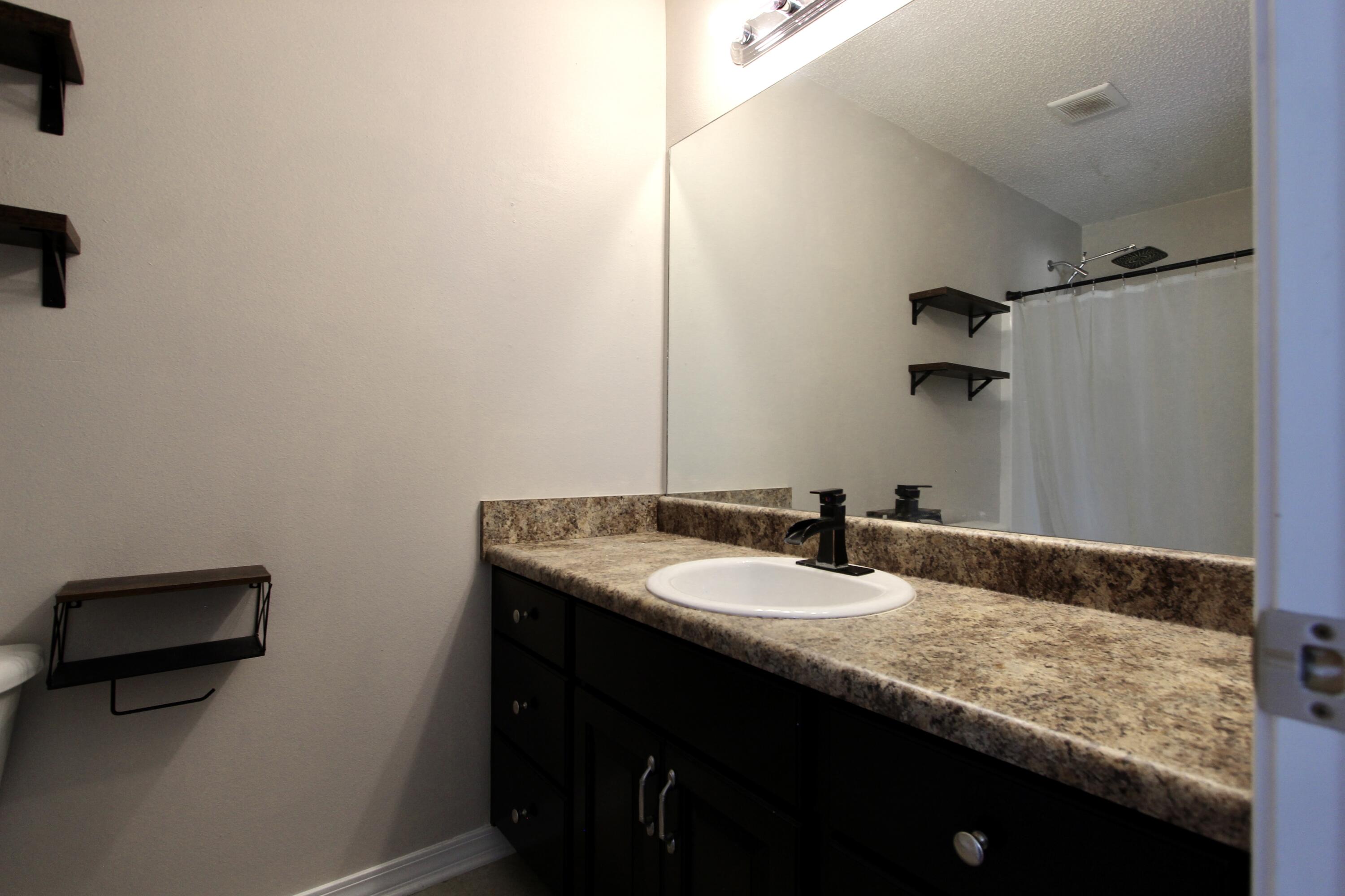 3151 Forrest Avenue Crestview, FL 32539 - Photo 24 of 27 IMG_3628