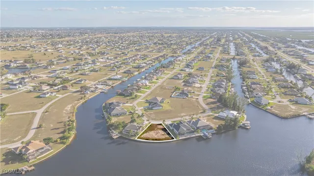 $265,000 | 3801 Northwest 19th Street, Cape Coral, FL 33993