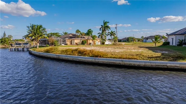 $265,000 | 3801 Northwest 19th Street, Cape Coral, FL 33993
