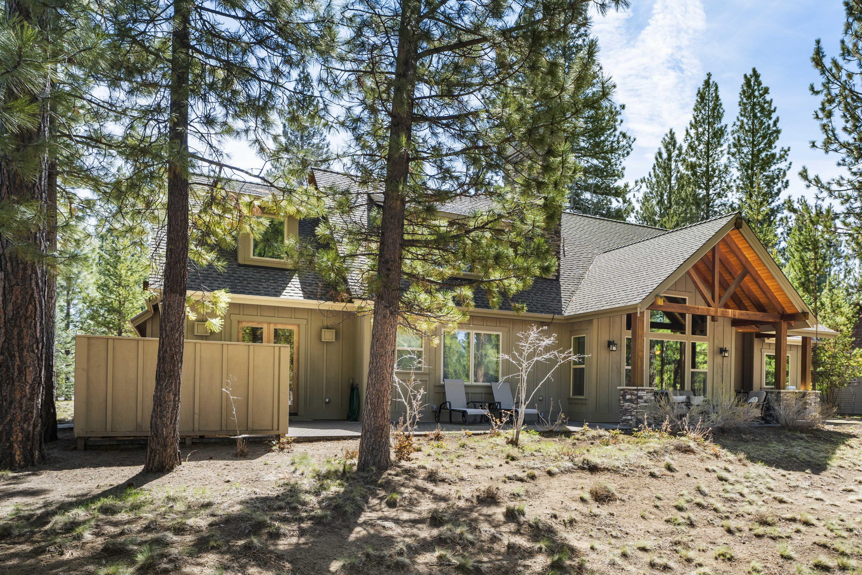56431 Fireglass Loop, Unit 191 Bend, OR 97707 - Photo 43 of 50 Exterior Back