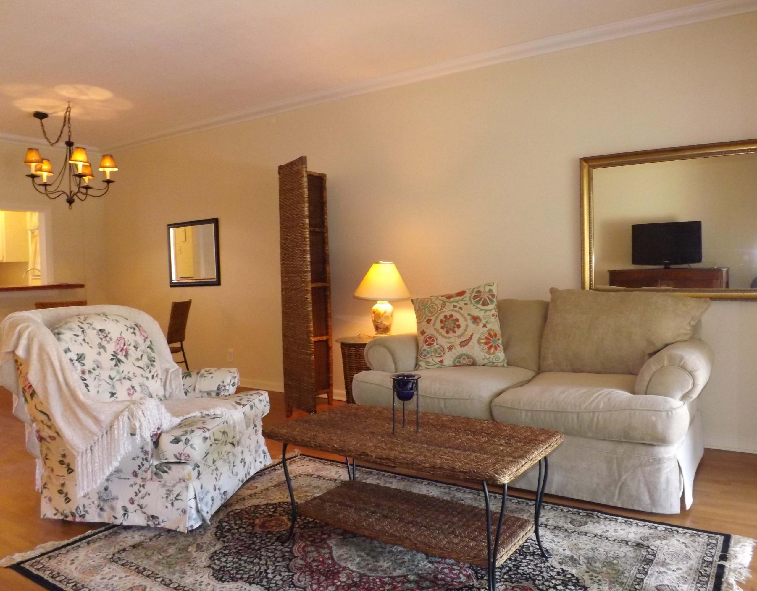 331 Southwest 8th Street, Unit 25 Boca Raton, FL 33432 - Photo 8 of 16 Sitting1