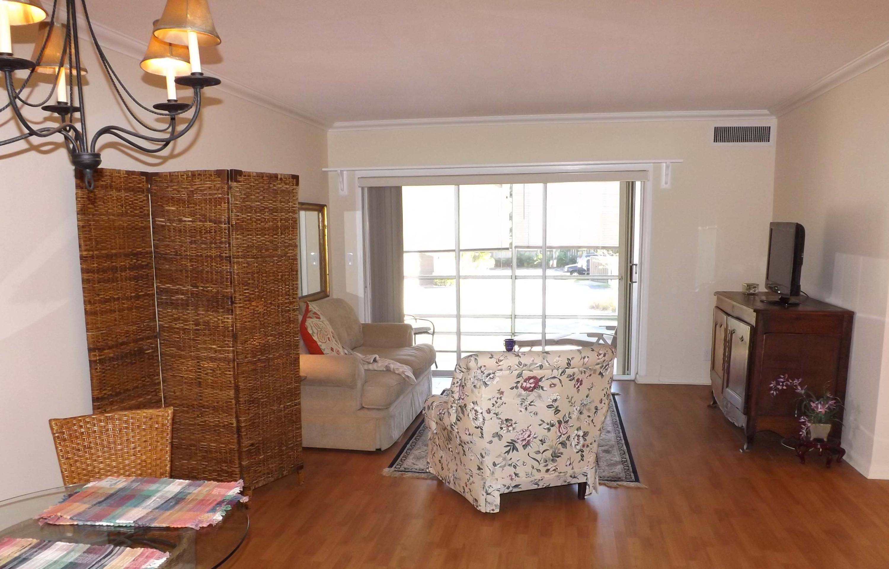 331 Southwest 8th Street, Unit 25 Boca Raton, FL 33432 - Photo 9 of 16 LivingRoom1