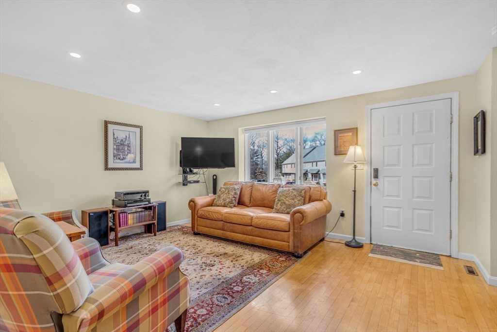 21 Deer Path, Unit 6 Maynard, MA 01754 - Photo 10 of 23 Gallery Image 10