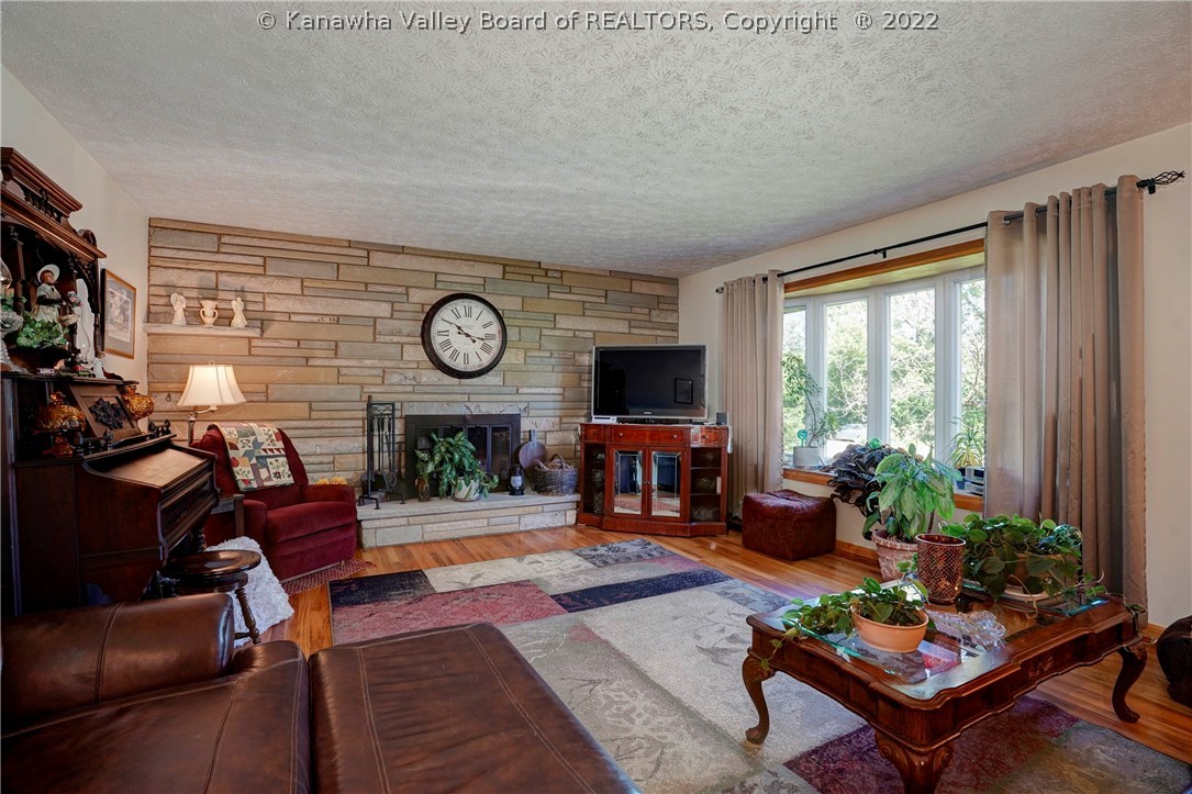 2614 Shadyside Road St. Albans, WV 25177 - Photo 7 of 32 Gallery Image 7