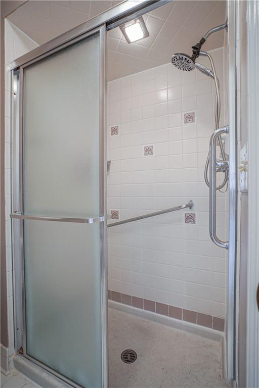 8716 Lancaster Road Indianapolis, IN 46260 - Photo 27 of 49 Gallery Image 27