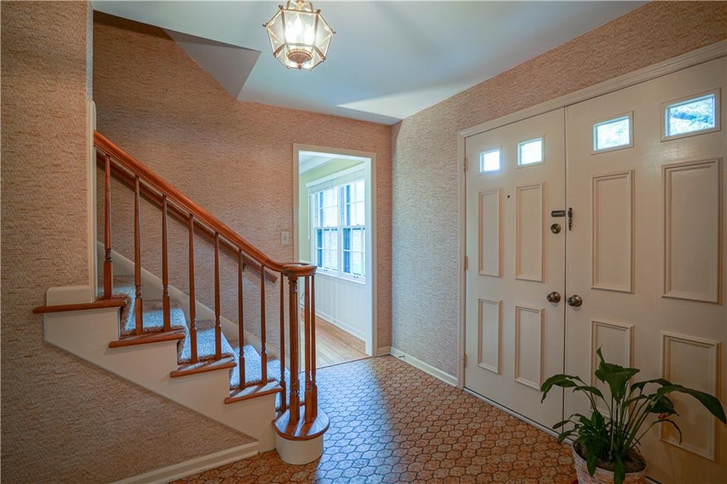 8716 Lancaster Road Indianapolis, IN 46260 - Photo 5 of 49 Gallery Image 5