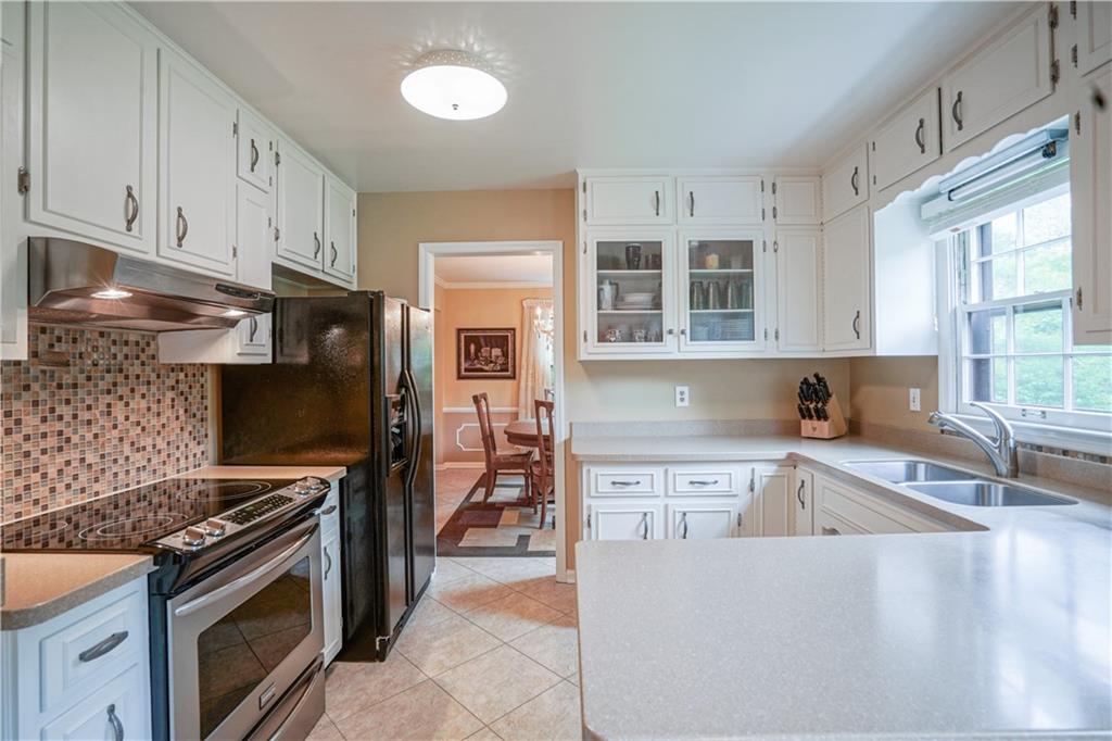 8716 Lancaster Road Indianapolis, IN 46260 - Photo 6 of 49 Gallery Image 6