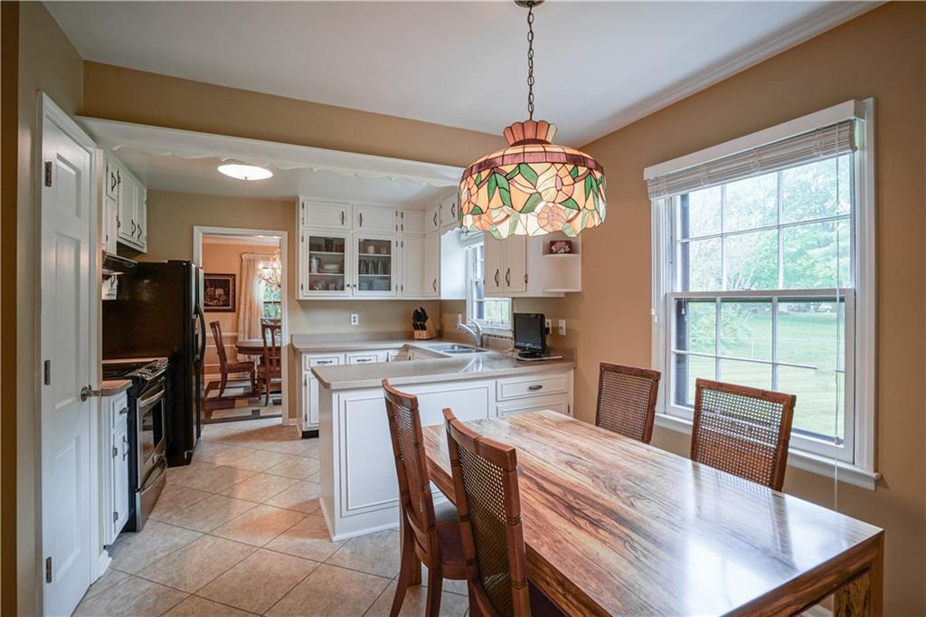 8716 Lancaster Road Indianapolis, IN 46260 - Photo 9 of 49 Gallery Image 9