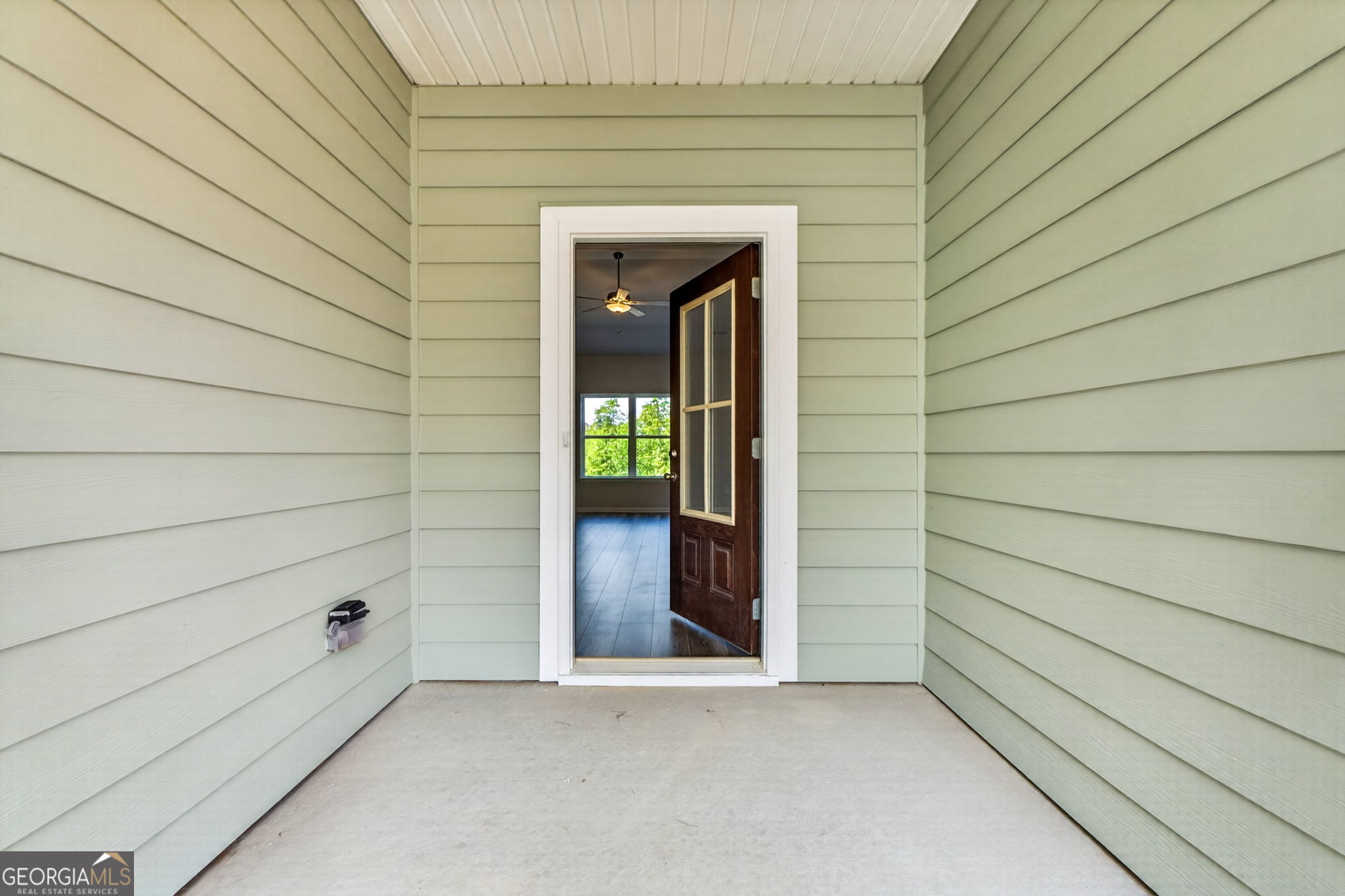 132 Blackmon Road Williamson, GA 30292 - Photo 4 of 37