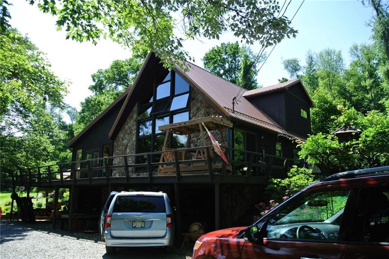 133 Robinson Road Leechburg, PA 15656 - Photo 1 of 22 Gallery Image 1