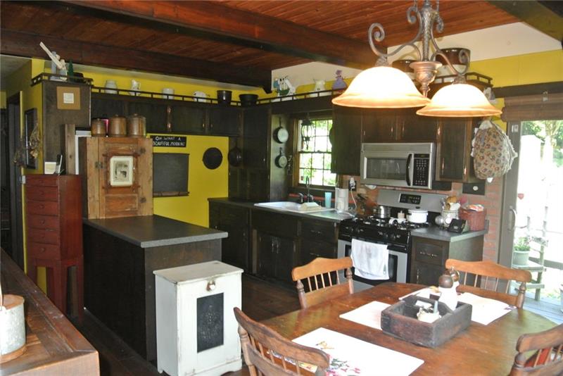 133 Robinson Road Leechburg, PA 15656 - Photo 3 of 22 Gallery Image 3