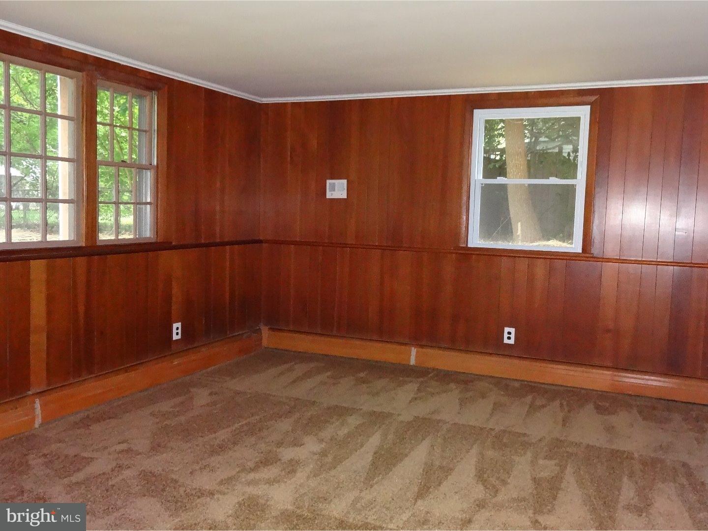 401 Stone Road Laurel Springs, NJ 08021 - Photo 16 of 25 Family Room