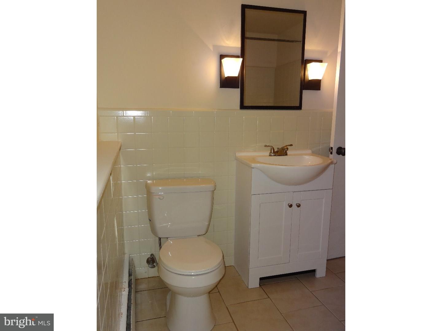 401 Stone Road Laurel Springs, NJ 08021 - Photo 20 of 25 Bathroom