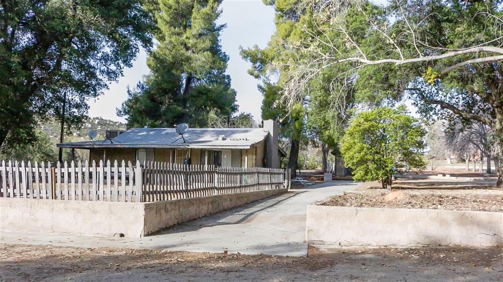 38901 Reed Valley Road, Unit 4 Aguanga, CA 92536 - Photo 10 of 15 Gallery Image 10