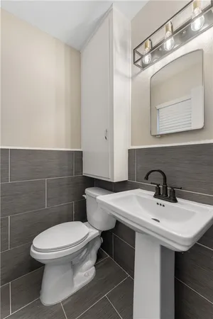 $2,700 | 4937 Holmes Drive, Corpus Christi, TX 78411