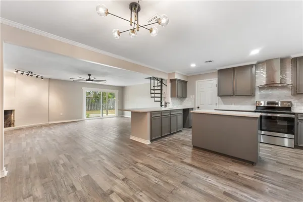 $2,700 | 4937 Holmes Drive, Corpus Christi, TX 78411