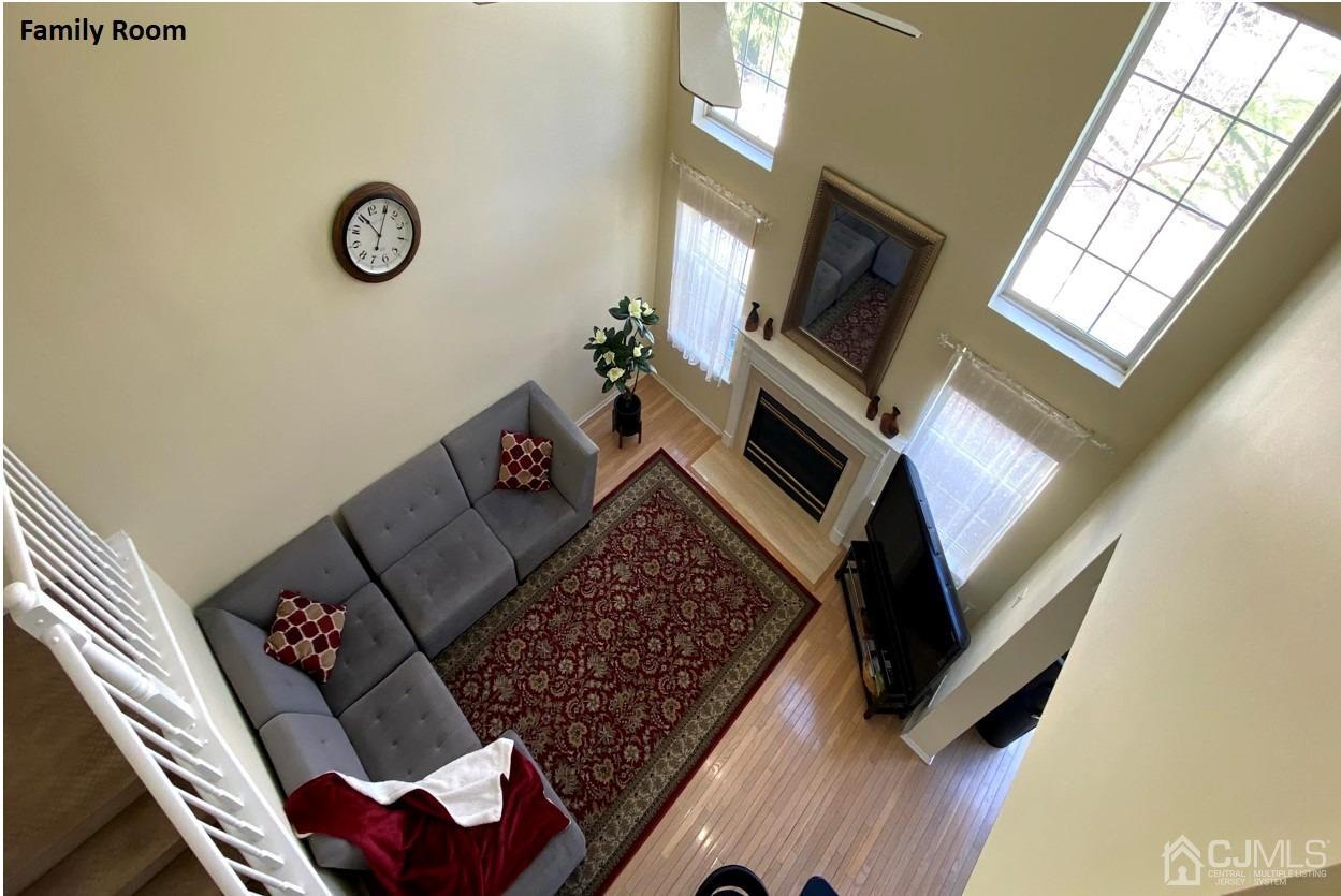 8 Raleigh Court Bernards, NJ 07920 - Photo 11 of 30 Gallery Image 11