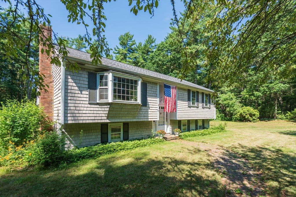 88 Upland Road Plympton, MA 02367 - Photo 2 of 42