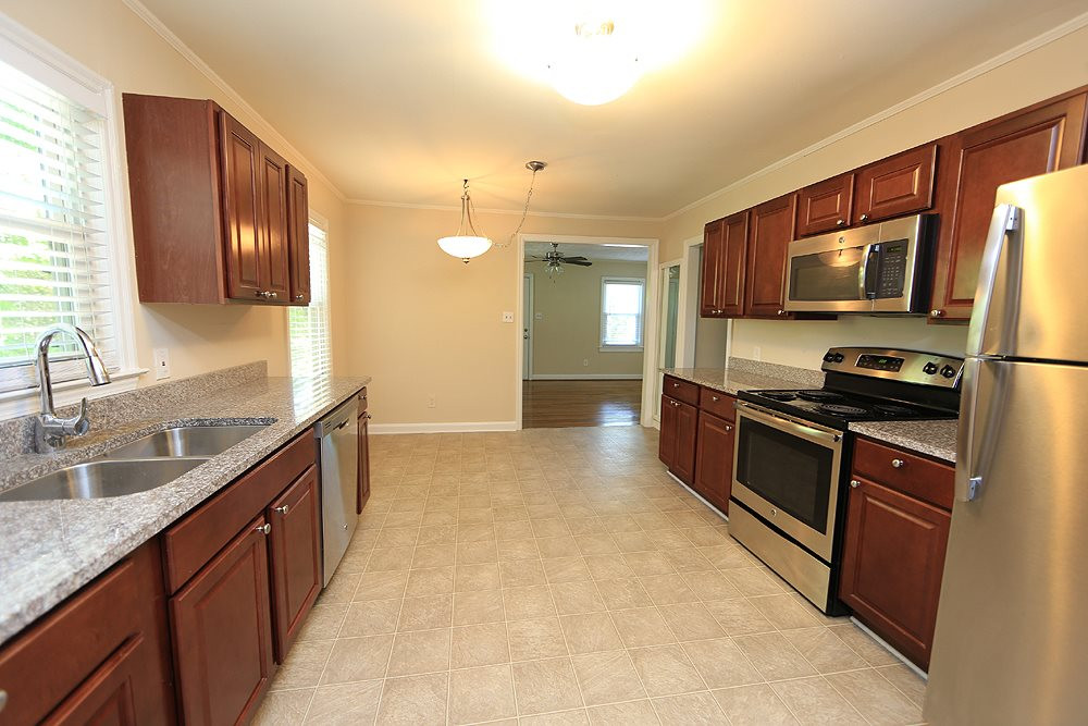 2019 Wake Forest Road Raleigh, NC 27608 - Photo 7 of 13 Photo 7