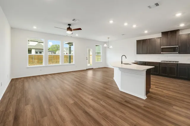 $427,511 | 1536 Garlock Drive, Leander, TX 78641