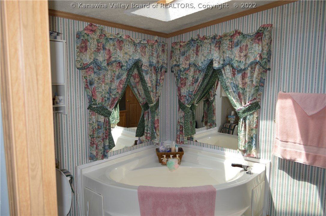 11313 Tribble Road Leon, WV 25123 - Photo 18 of 30 Gallery Image 18