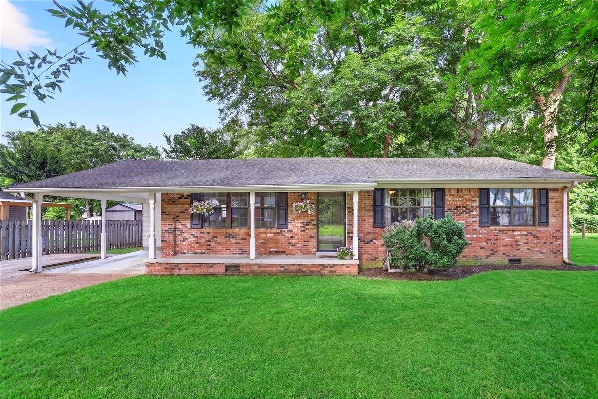 708 South Maple Street Covington, TN 38019 - Photo 1 of 15 Front house