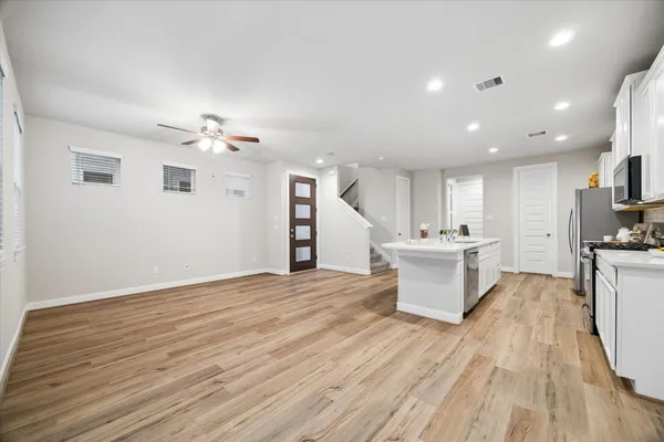 $2,600 | 3115 Flower Market Lane, Houston, TX 77080