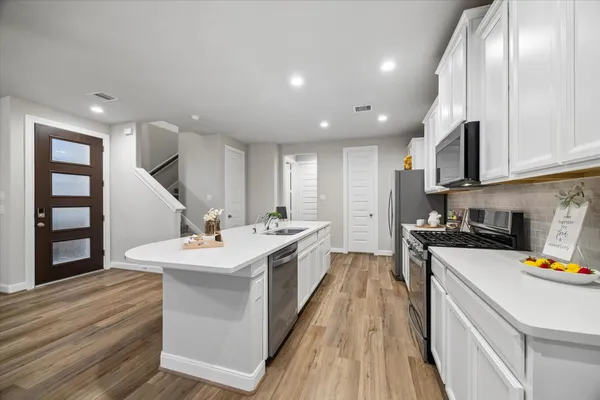 $2,600 | 3115 Flower Market Lane, Houston, TX 77080