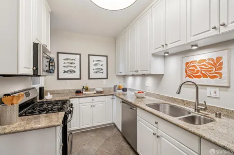 $1,385,000 | 1869 California Street, Unit 1, San Francisco, CA 94109