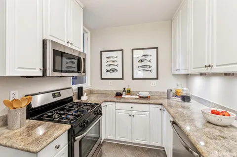 $1,385,000 | 1869 California Street, Unit 1, San Francisco, CA 94109